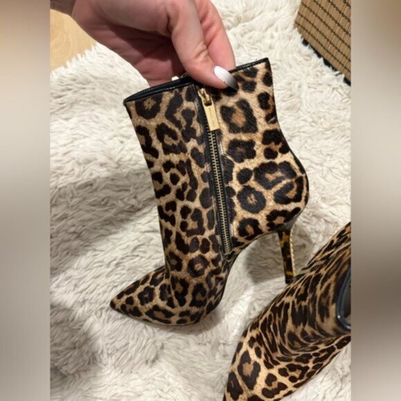 NEVER WORN- Michael Michael Kors Women's Sonja Point-Toe Bootie Haircalf Natural - Picture 7 of 9
